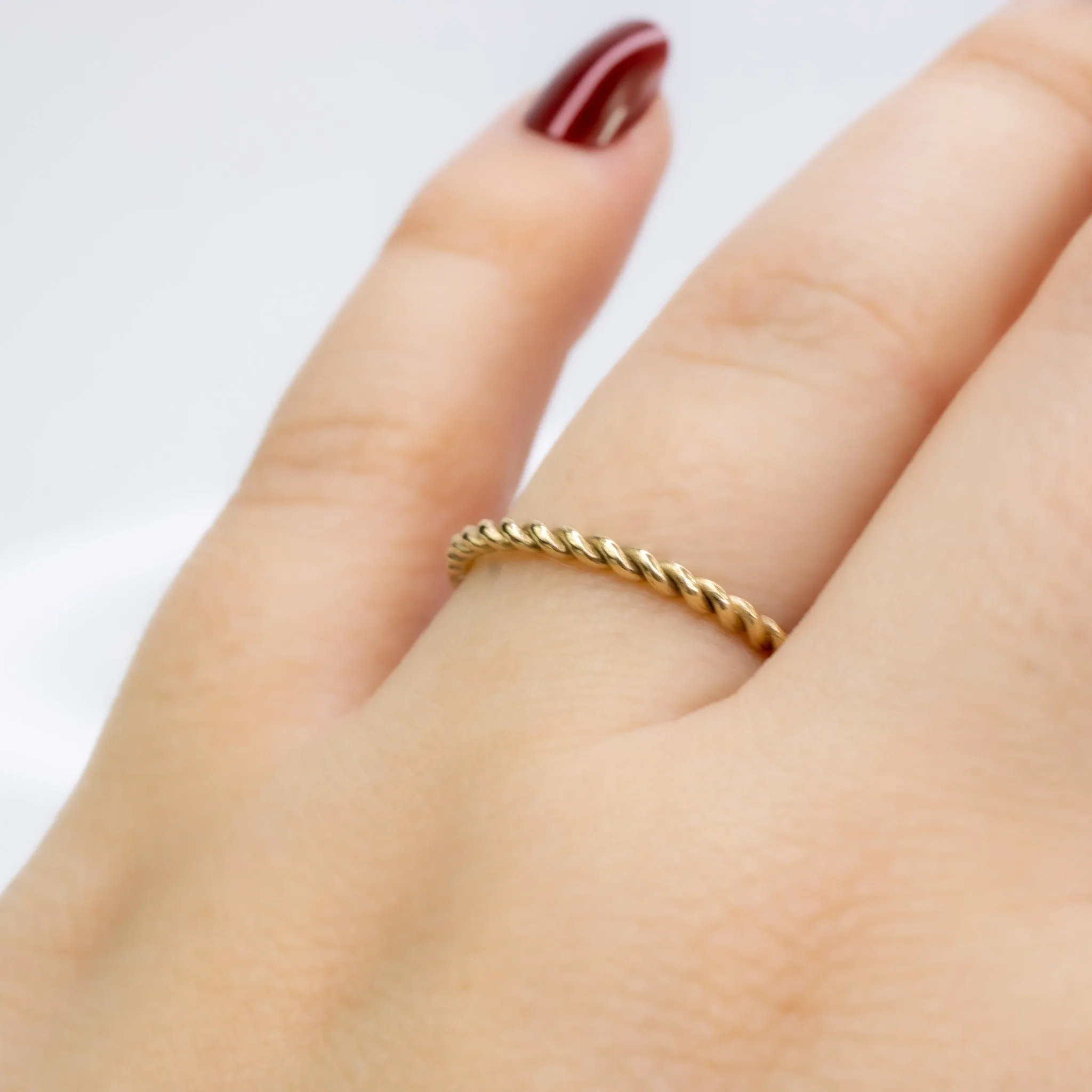 9ct Gold Twist Ring