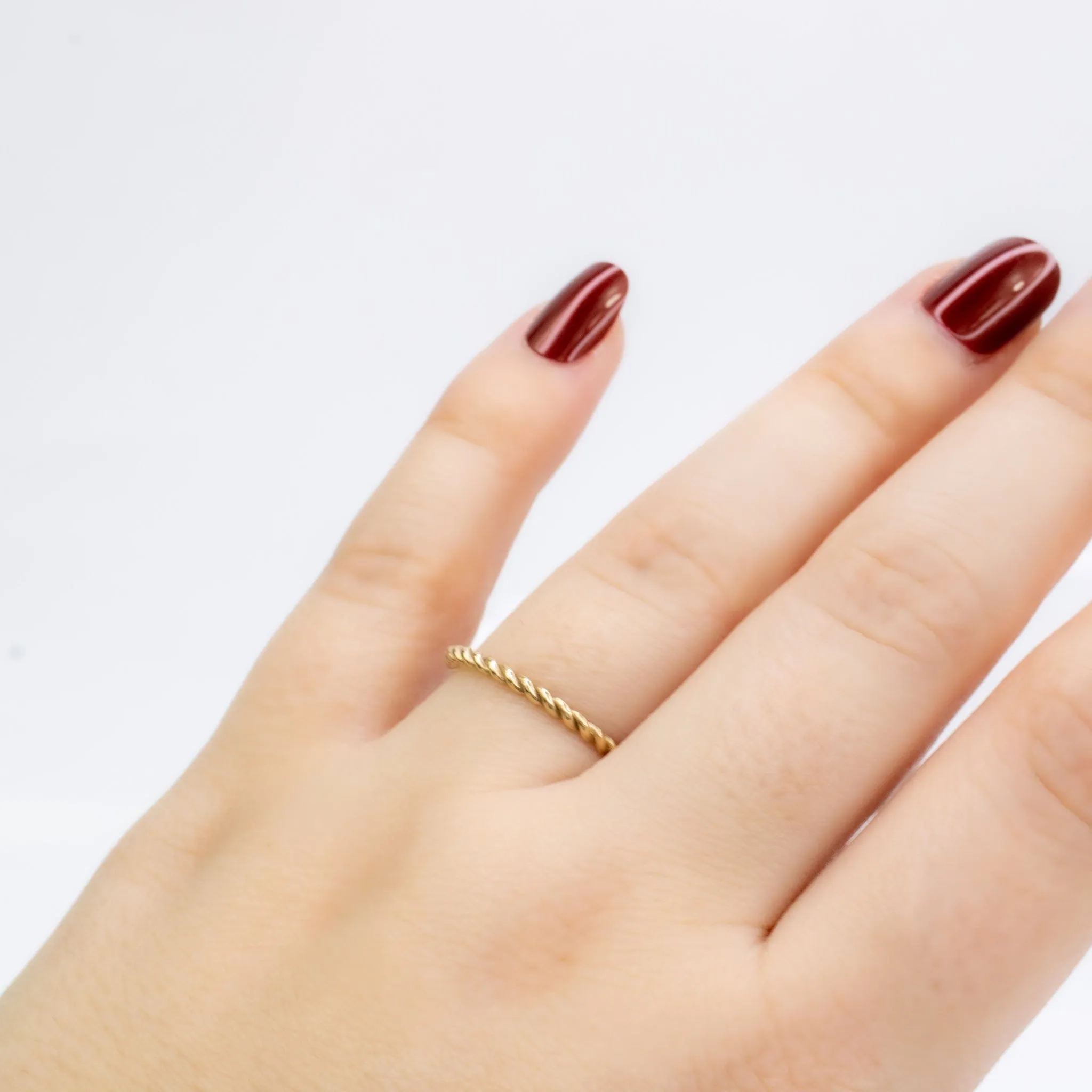 9ct Gold Twist Ring