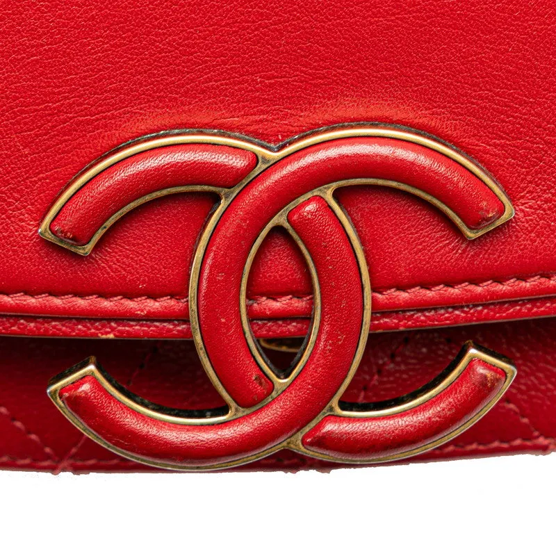 Chanel CC Leather Handbag Leather Handbag in Good condition