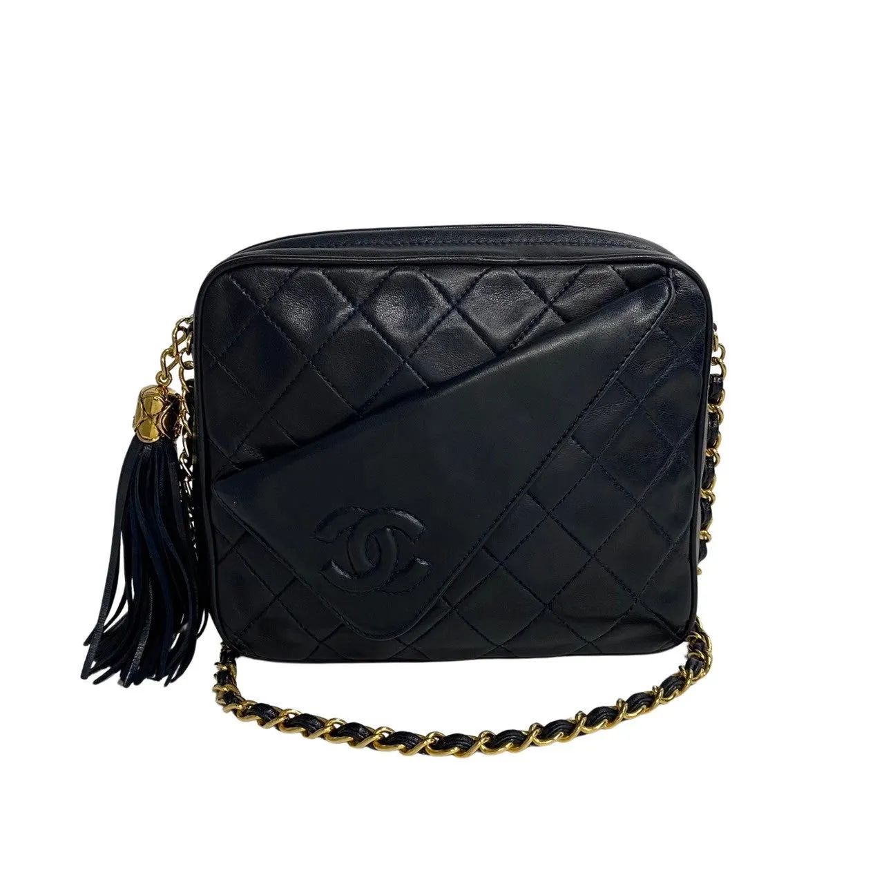 Chanel CC Quilted Leather Tassel Camera Bag  Leather Crossbody Bag in Good condition