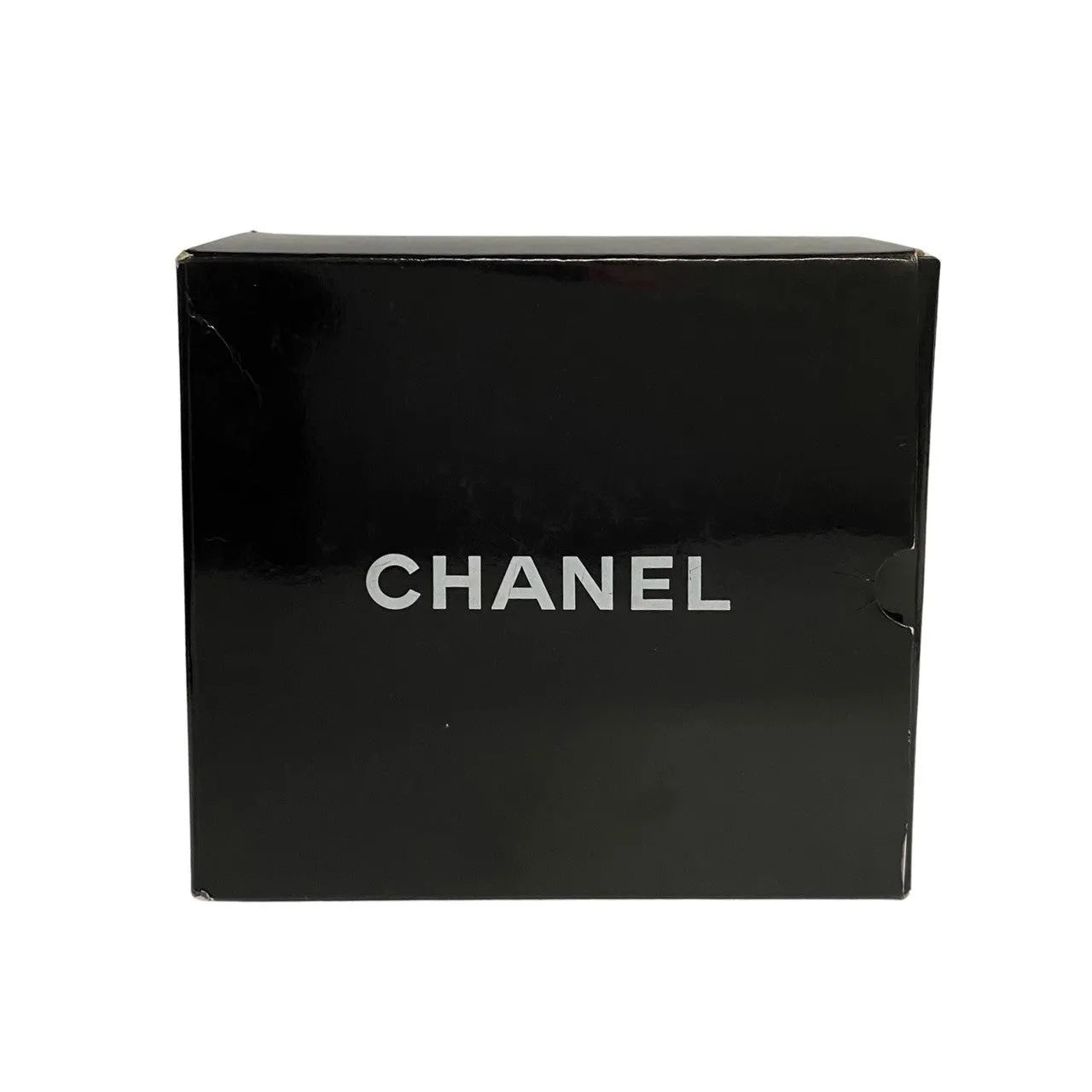 Chanel CC Quilted Leather Tassel Camera Bag  Leather Crossbody Bag in Good condition